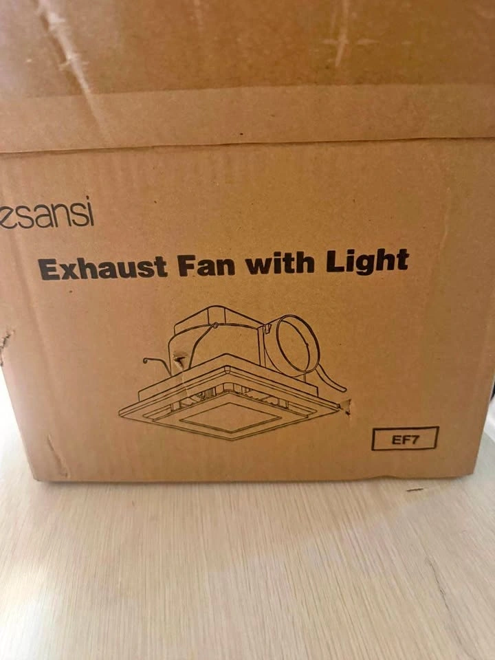 Tesansi Exhaust Fan with Light EF7