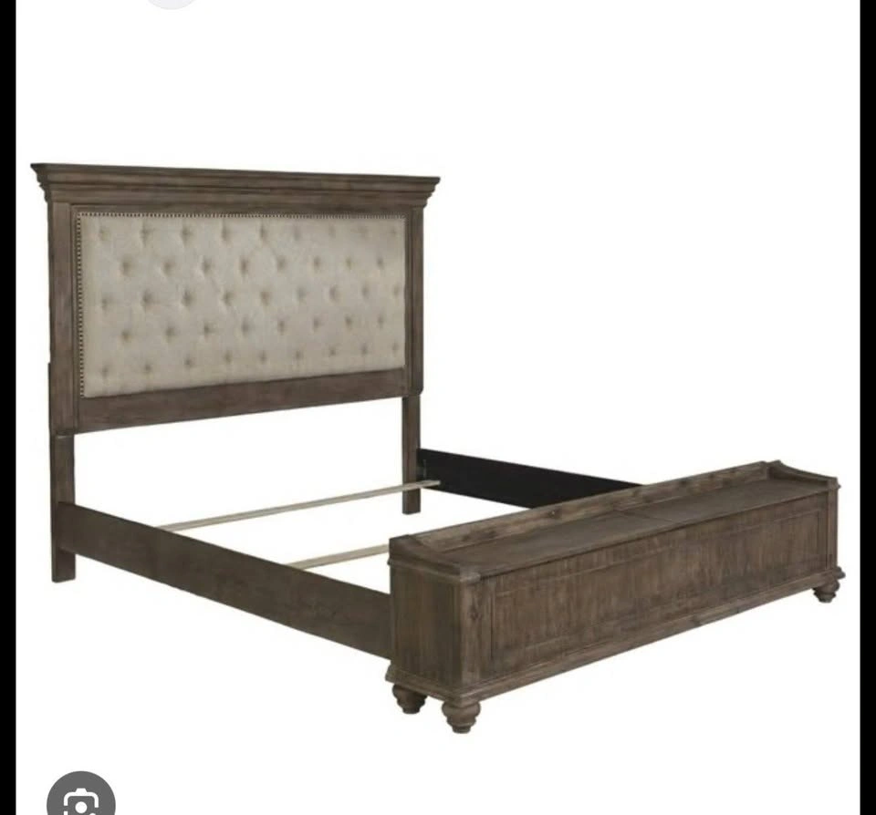 Ashley Johnelle King Bed with Tufted Headboard & Storage - photo 3
