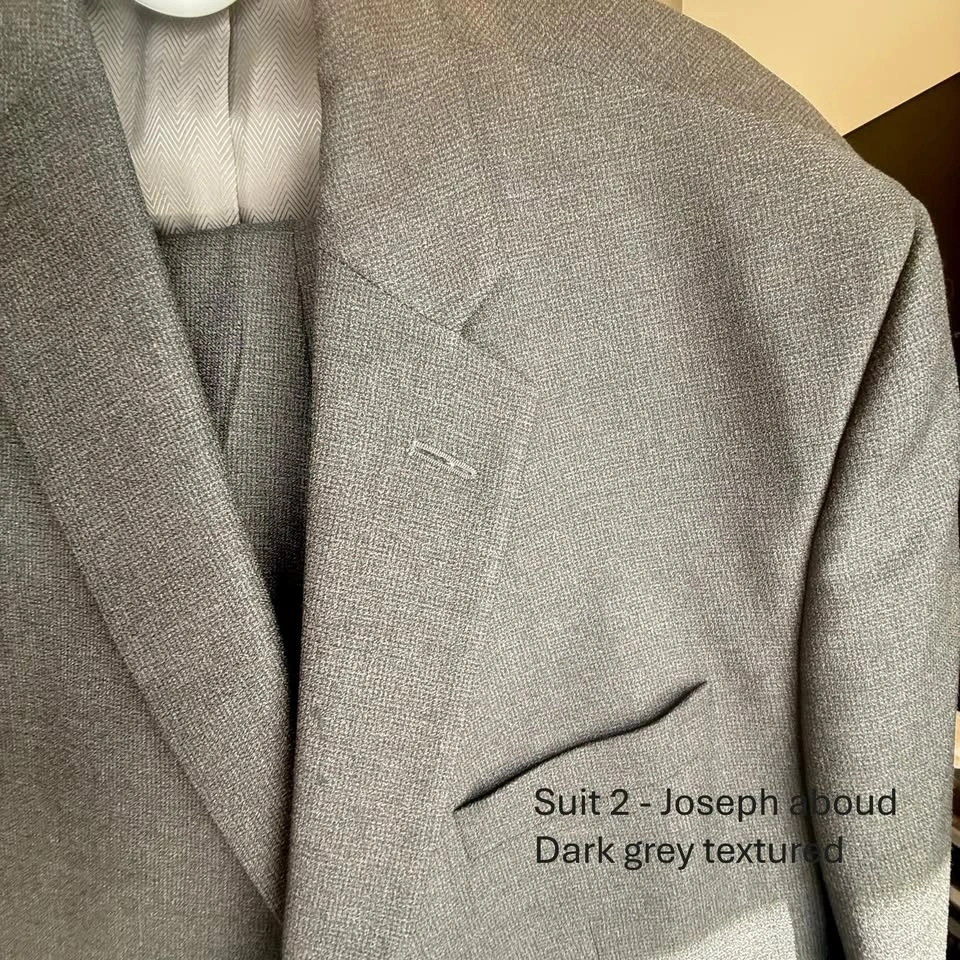 MOVING SALE - Men’s Suits / Formal Wear - Excellent Condition - photo 4