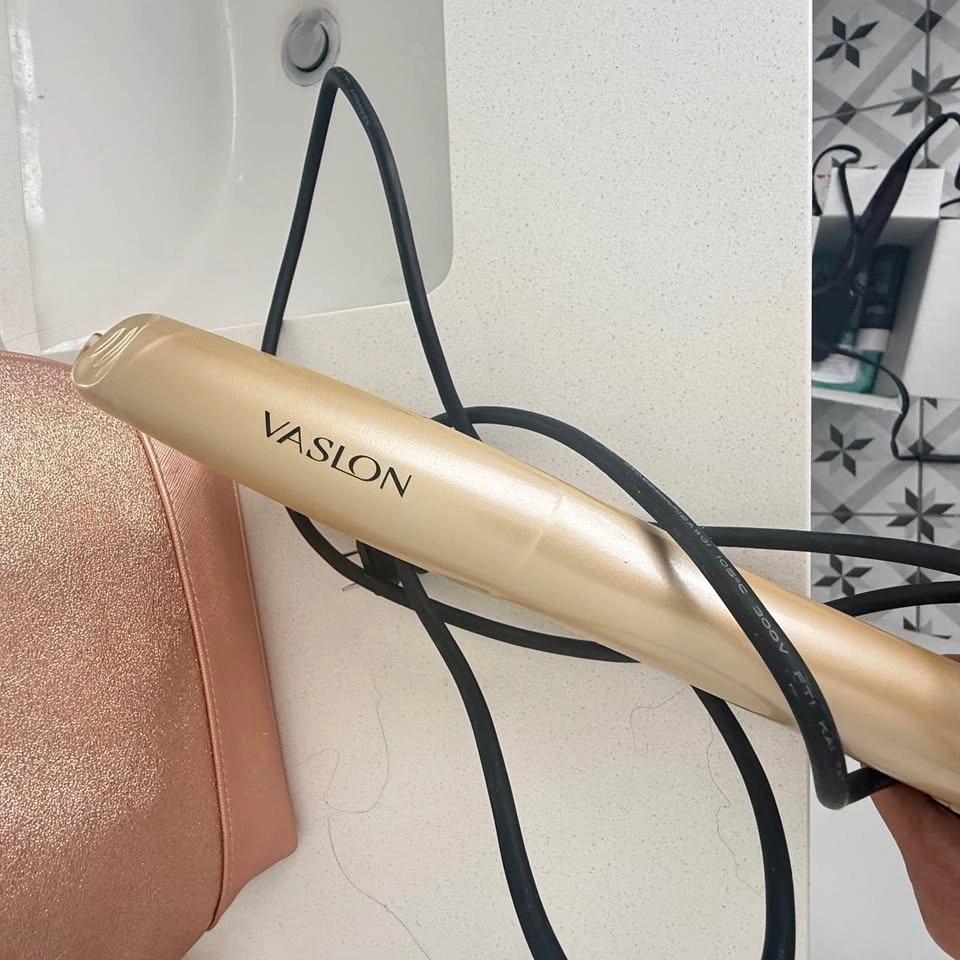 Moving Sale - Multiple Hair Appliance - photo 2
