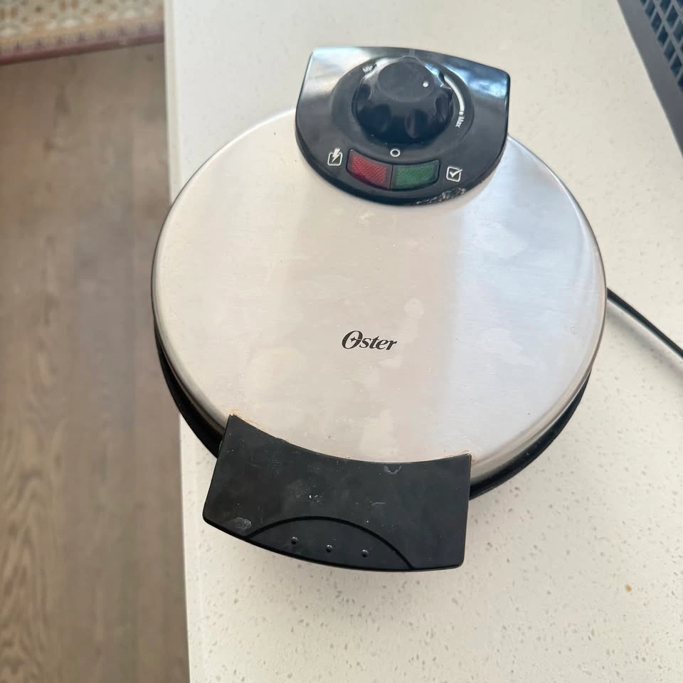 Moving Sale - Multiple Small Appliances - photo 2