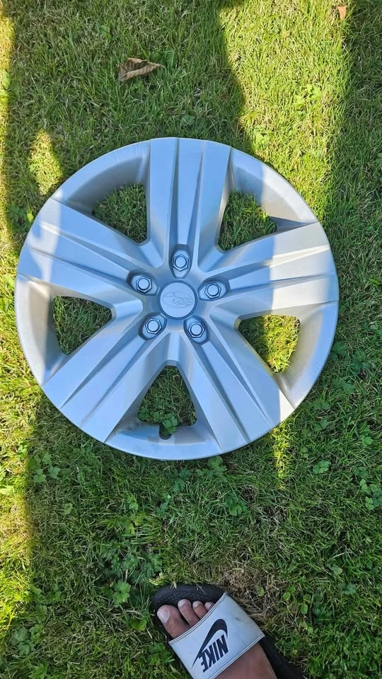 2019 Subaru Legacy Rim Tire - photo 3