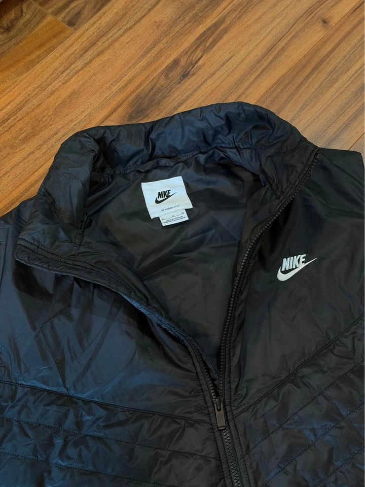 Nike Quilted Puffer Vest - XL - photo 2