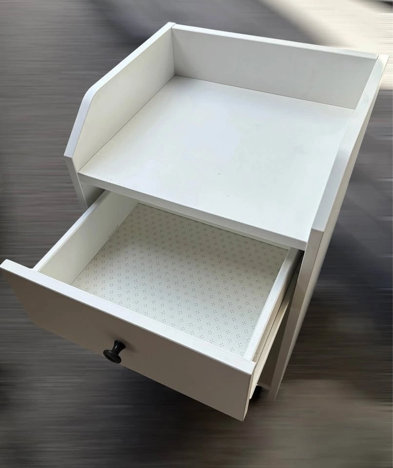 Nightstand Good condition as is.. - photo 3