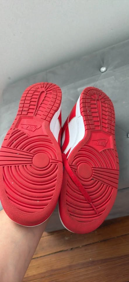 Red Nike dunks - photo 2