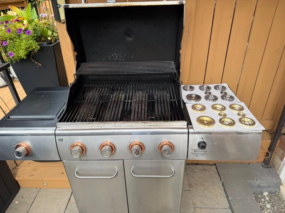 ELITE CHEF MASTER BBQ GRILL with Cover & Propane Tank - photo 2