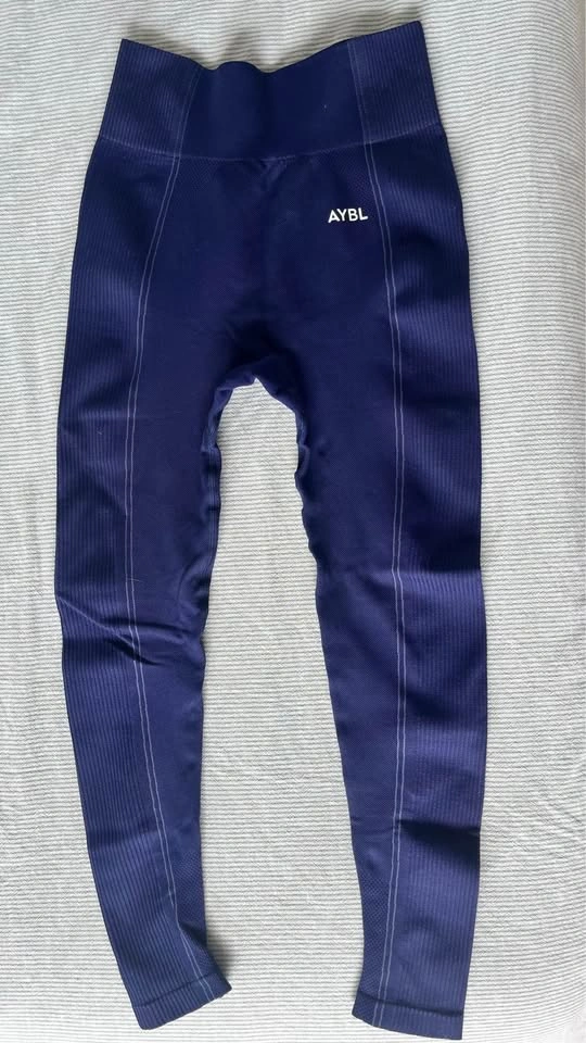 4 pieces AYBL sports set - photo 4