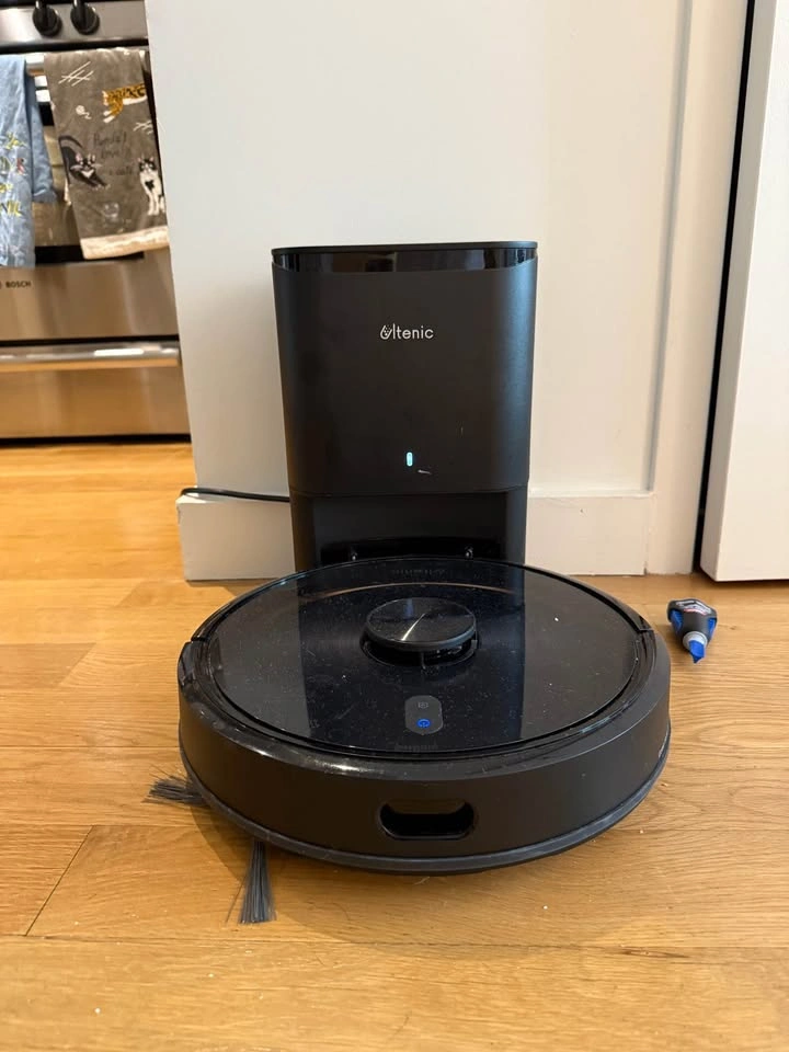 Robot vacuum used for less than a year