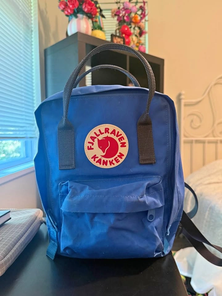 Fjällräven Kånken Mini Backpack