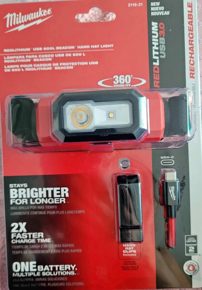 Milwaukee REDLITHIUM USB 600L Beacon Hard Hat Light