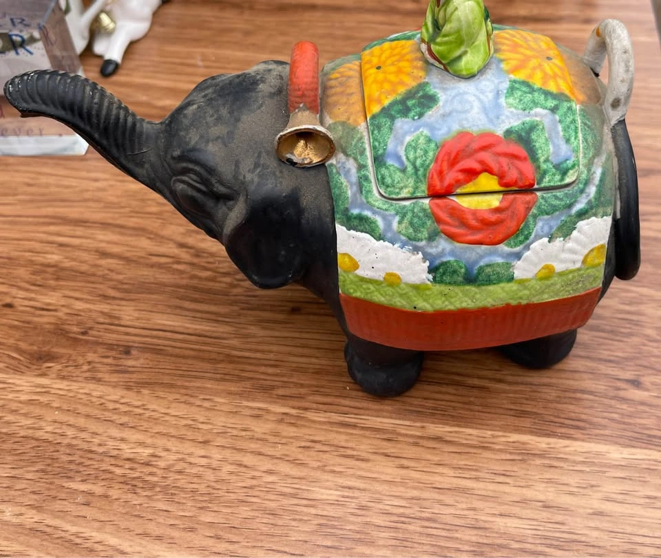 Japanese banko elephant teapot 1920s to 1940s - photo 2