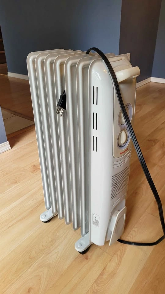 Honeywell Portable Oil-Filled Space Heater - photo 2