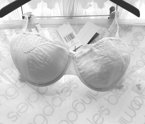 Stella McCartney “Iris Sleeping” Luxury Bra 36DD