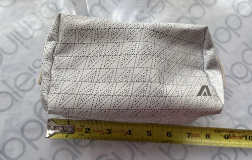 HTF Alitalia FRETTE Travel Bag with Sleep Mask and Brush - photo 2