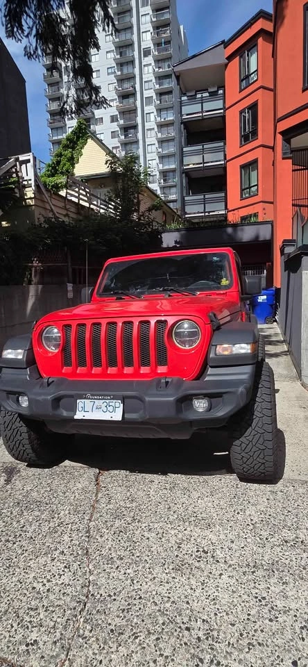 2022 Jeep Wrangler 2-Door Manual - photo 3