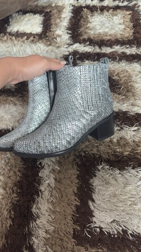 Blondo Women’s Ankle Bootie Snake Print Waterproof Faux Leather - photo 2