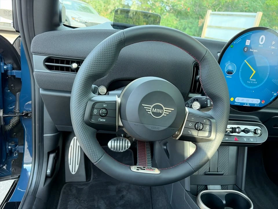 2025 MINI John Cooper Works - photo 4