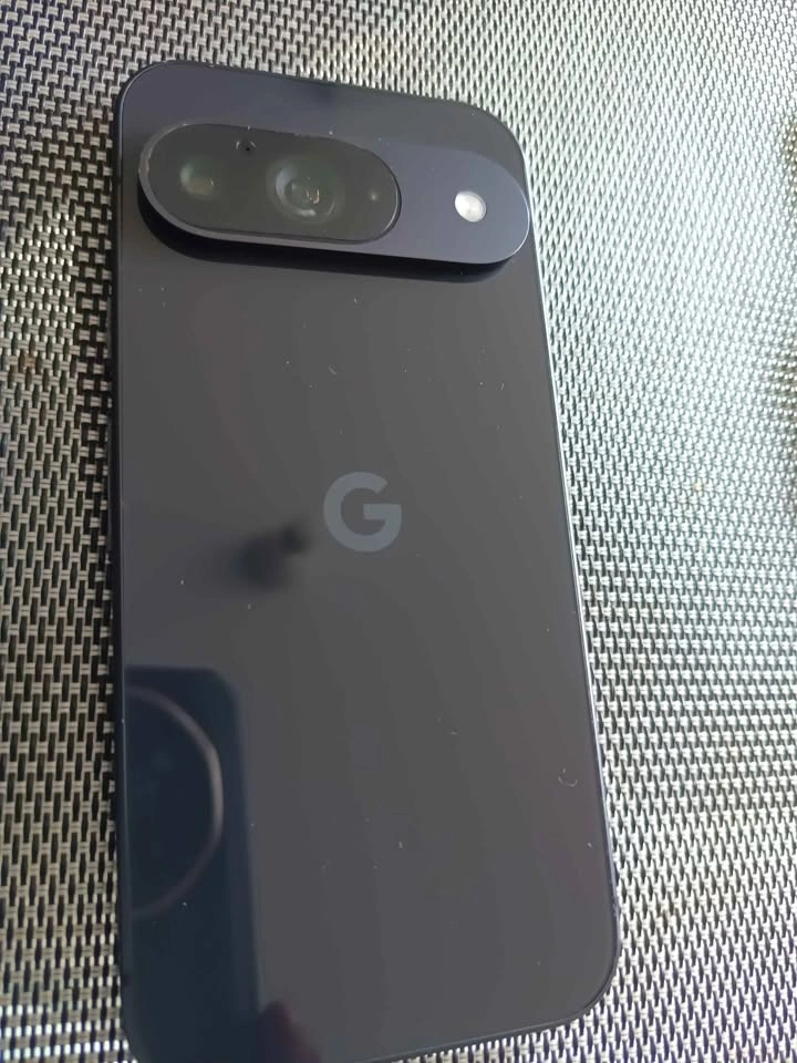 Google Pixel 9 Unlocked 128GB Good Condition - photo 2