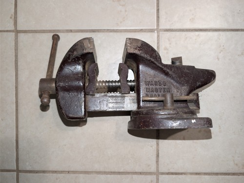Vintage Wards Master Quality Swivel Bench Vise Anvil & Pipe Jaws - photo 2