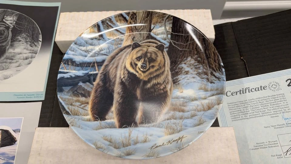 1988 Paul Krapf “The Grizzly Bear” Limited Edition Plate - photo 5