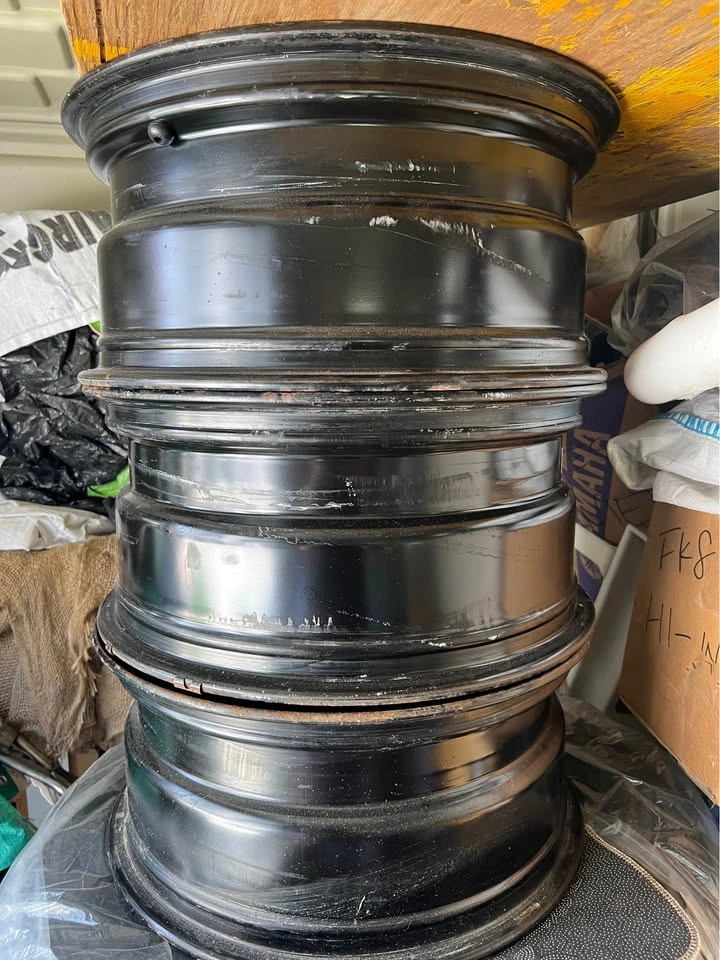 Selling 4 Steelies - photo 3
