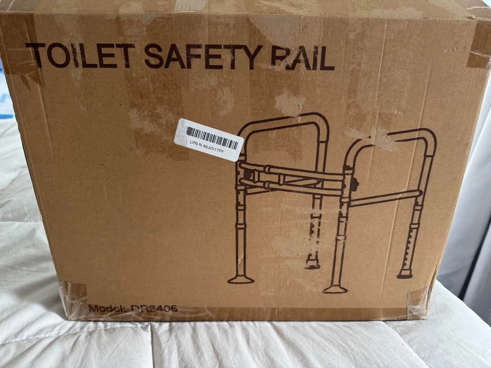 Brand New Toilet Safety Rails Grab Bars - photo 2