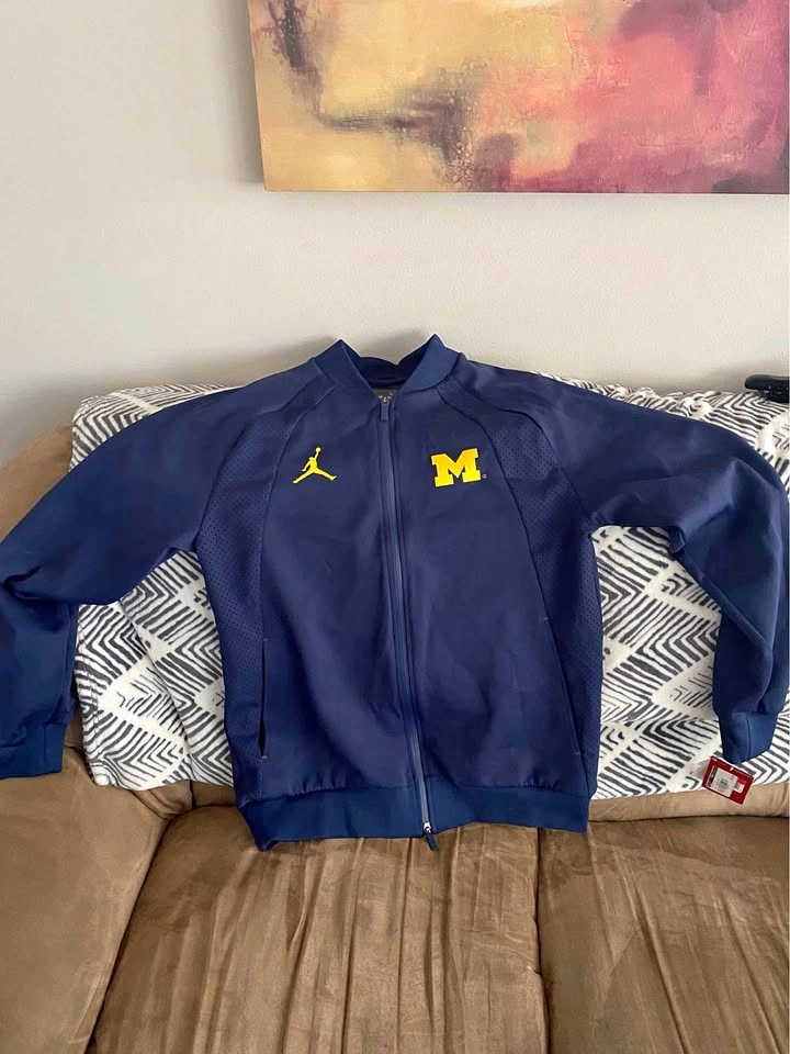 Michigan Basketball Jordan Zip Up - Large