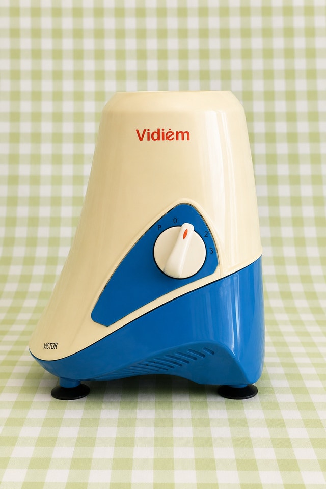 Vidiem Versa Pro 750W- Indian Mixer Grinder with 5 jars - photo 4