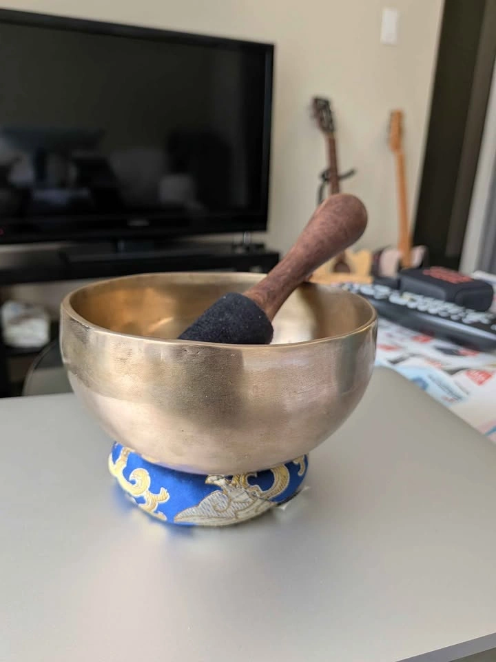 Authentic Nepalese Brass Singing Bowl Set 5" - photo 2