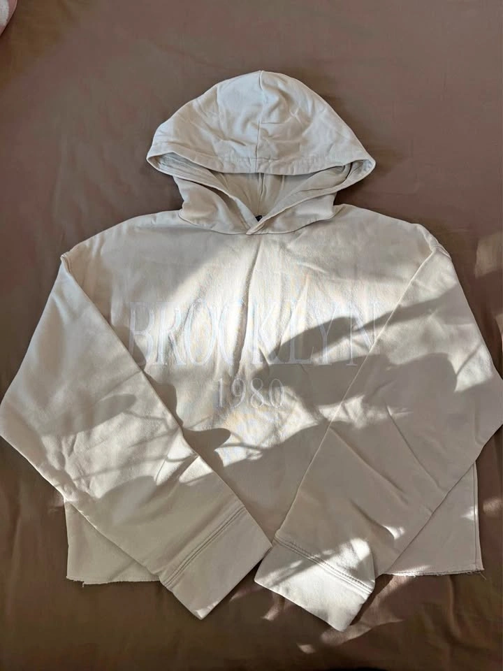 ZARA Cream Brooklyn 1980 Cropped Hoodie