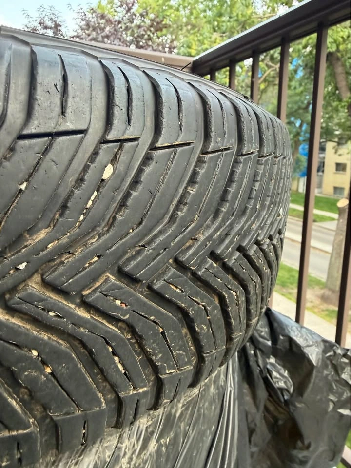 Micheline Cross Climate 2 - 205/65 R16 All Weather Tires - photo 2