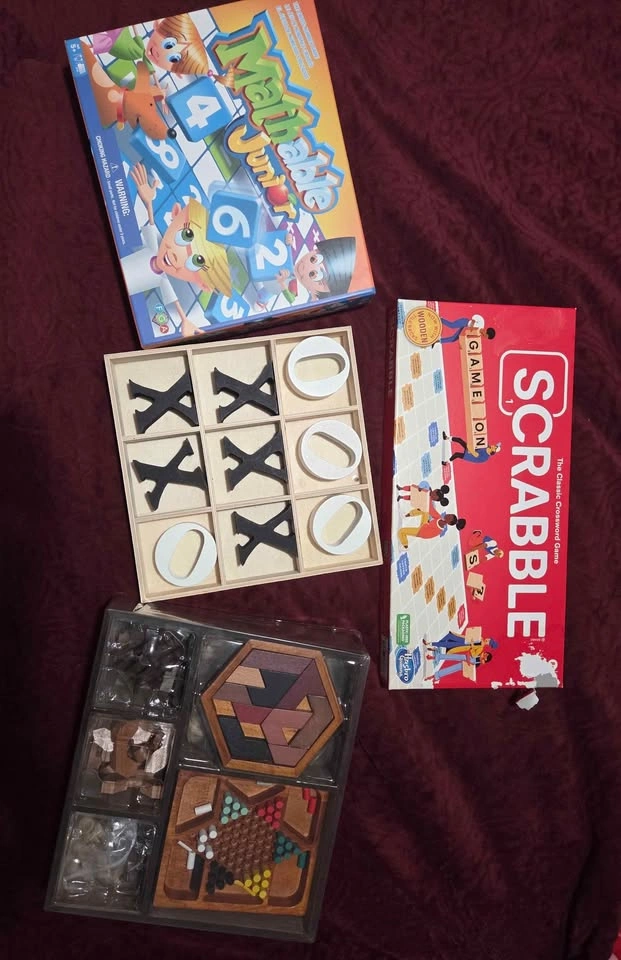 Board Game Bundle: Scrabble, Mathable Junior, Tic Tac Toe - photo 2