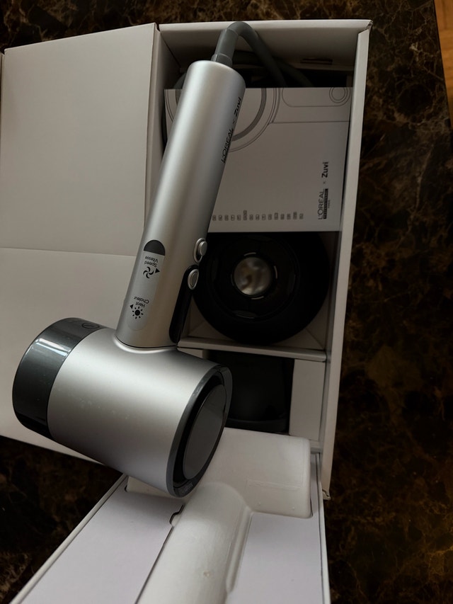 L’Oréal x Zuvi AirLight Pro Hair Dryer - photo 4