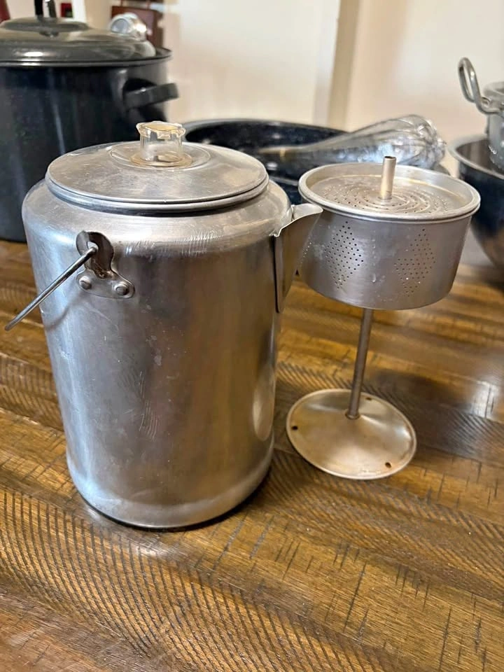 World Famous 20-Cup Aluminum Coffee Percolator