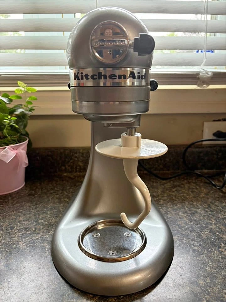 KitchenAid Artisan Stand Mixer