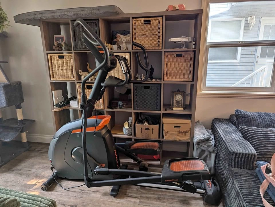 AFG power incline elliptical