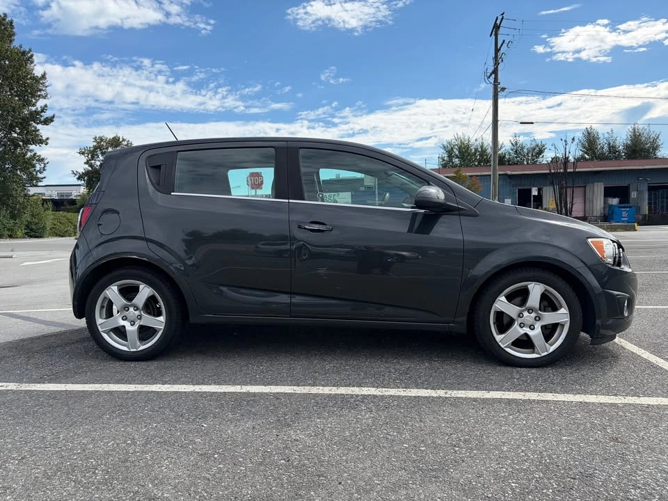 2015 Chevrolet Sonic - photo 3