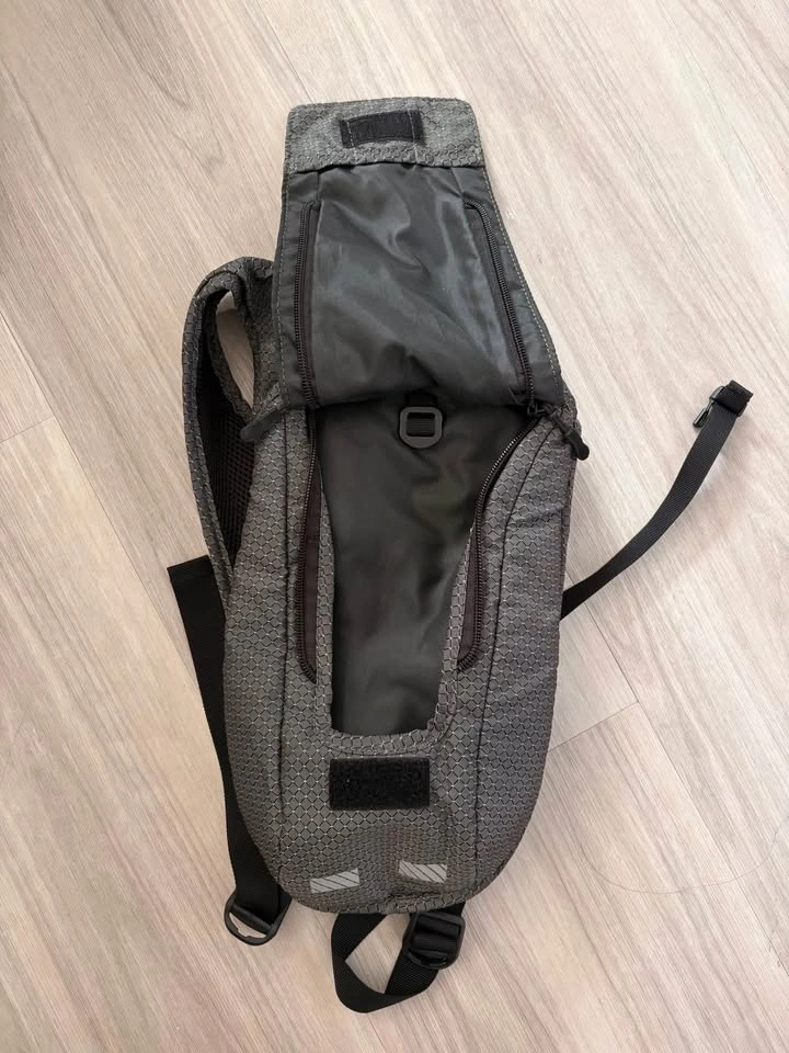 Truewerk sling bag - photo 2