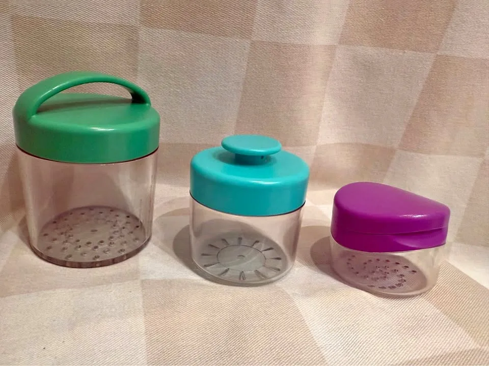 Lovevery Little Grip Canister Set (from Explorer Kit) thumbnail