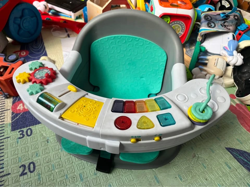 Infantino Music & Lights 3-in-1 Discovery Seat and Booster - photo 2