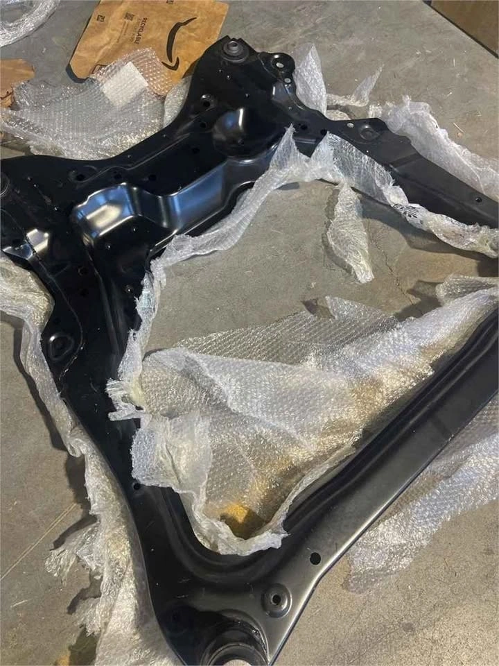 NEW-Front Suspension Crossmember Subframe SD187550 - photo 4