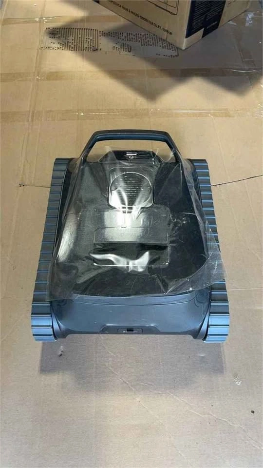 Gosvor LiteVac G1 Cordless Robotic Pool Cleaner - photo 5