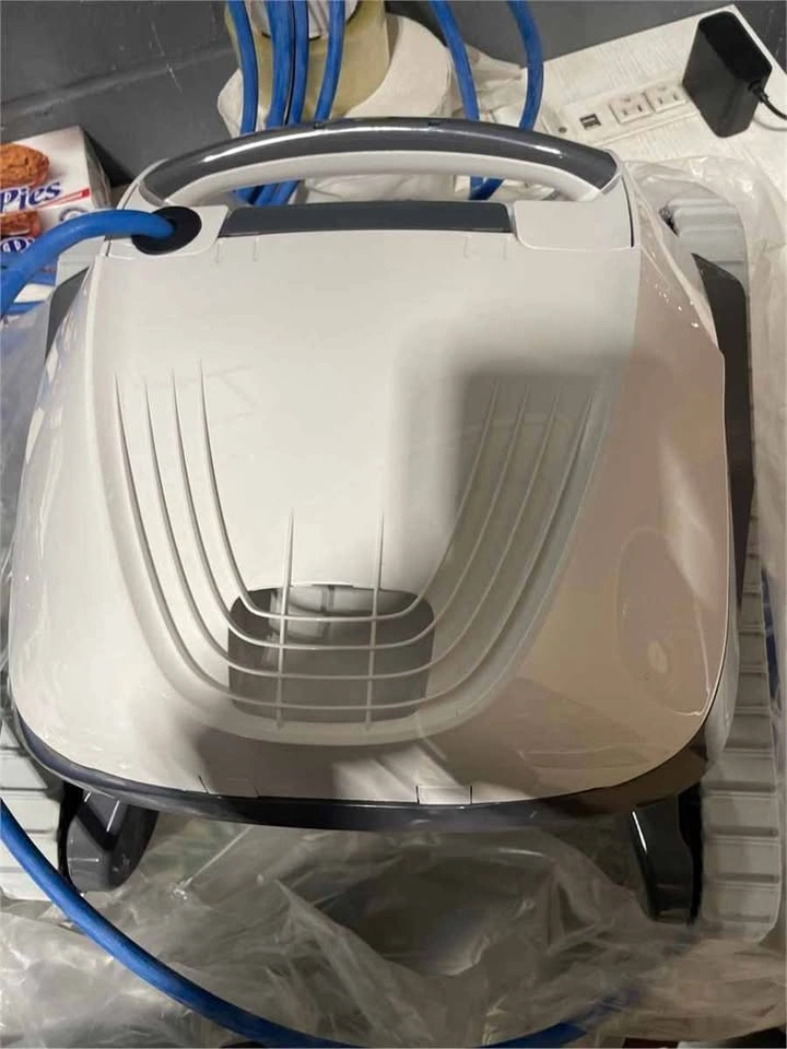 Dolphin E10 Robotic Pool Cleaner - photo 3