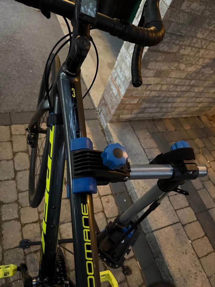 Trek Domane AL 3 Road Bike - photo 4