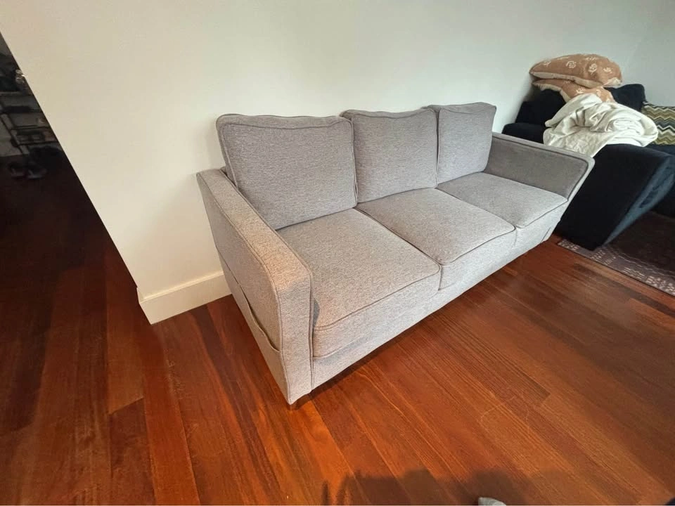 3 Seat Couch - photo 2