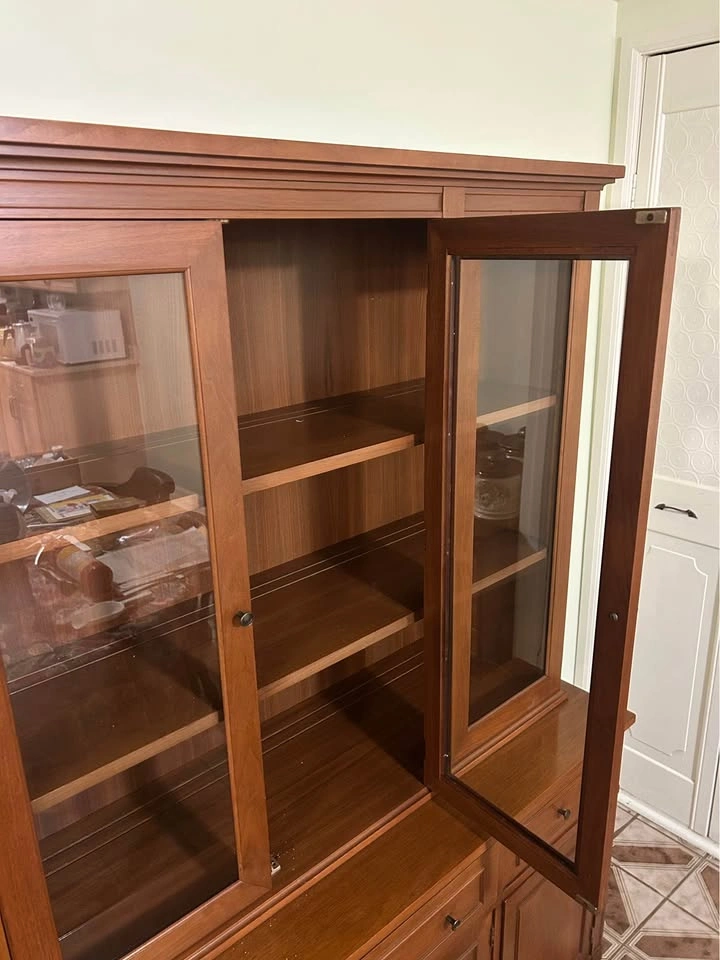 Vintage Solid Wood China Cabinet / Hutch - photo 5