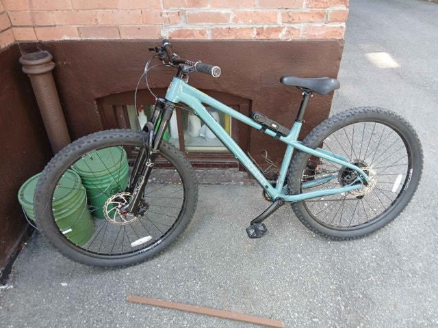 Sombrio Shovel 3 Mountain Bike - Pickup Only