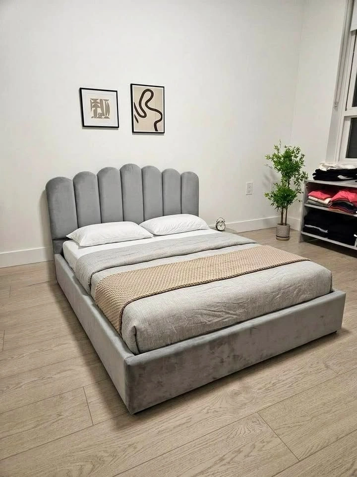 Palm style headboard Brand New Queen bed frame