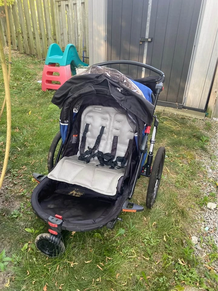 SCHWINN Double running/jogging stroller - photo 2