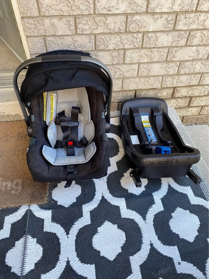Nuna Pipa Infant Car seat